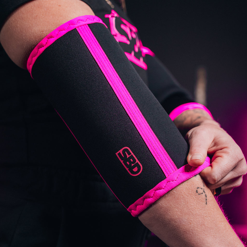 ELBOW-SLEEVES-01_45808bc6-5261